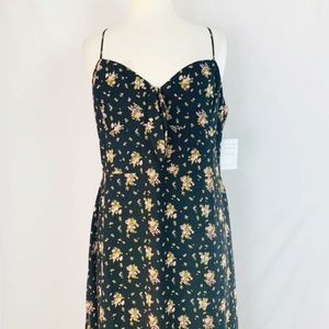 WAYF Size XL Black Floral Ditzy Dress